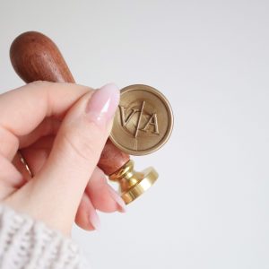Siegelstempel mit Initialien personalisiert