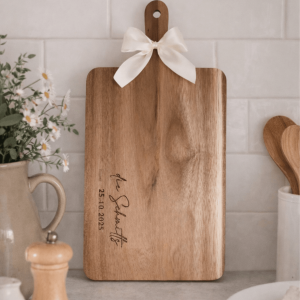 Schneidebrett Servierbrett personalisiert Akazienholz