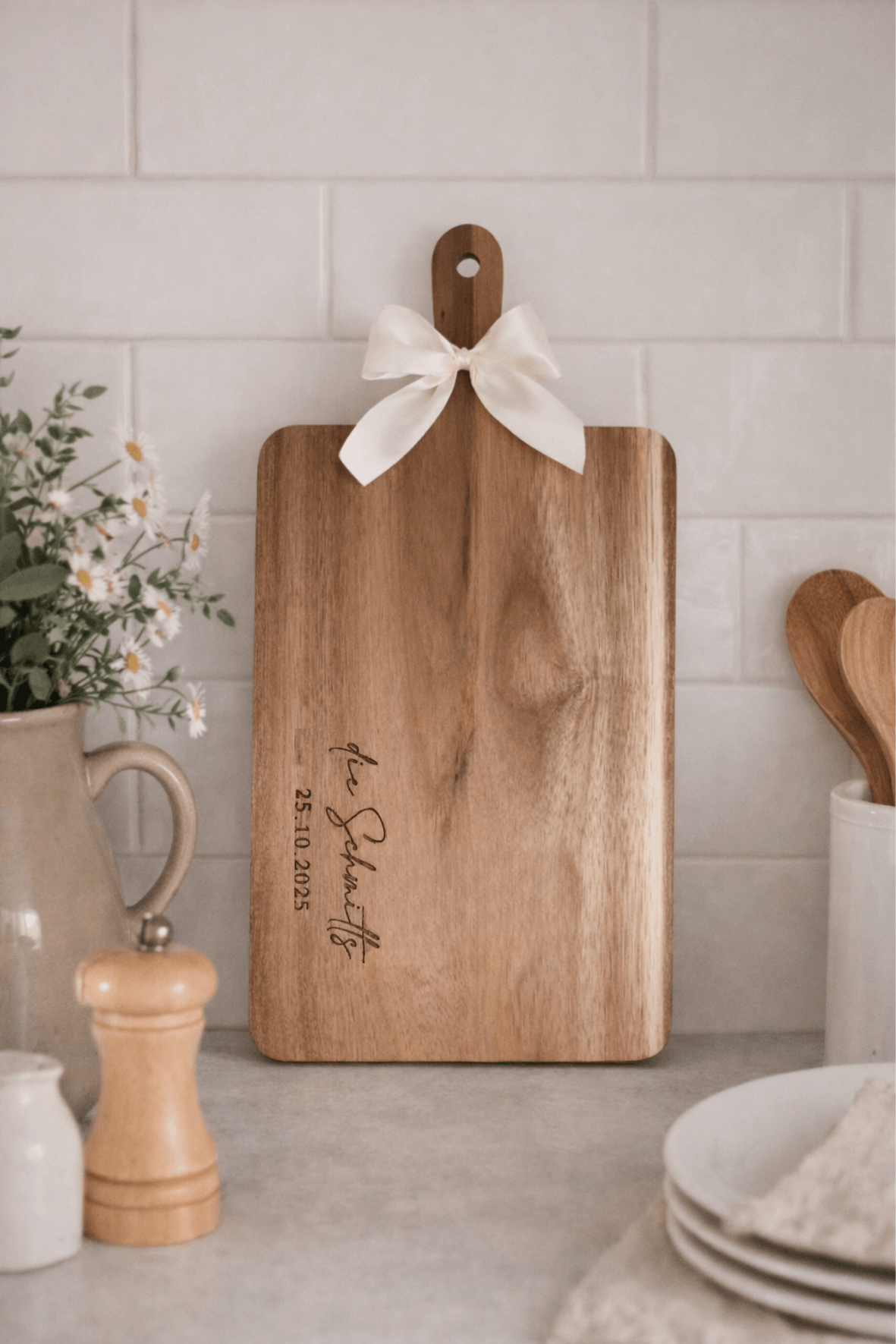 Schneidebrett Servierbrett personalisiert Akazienholz